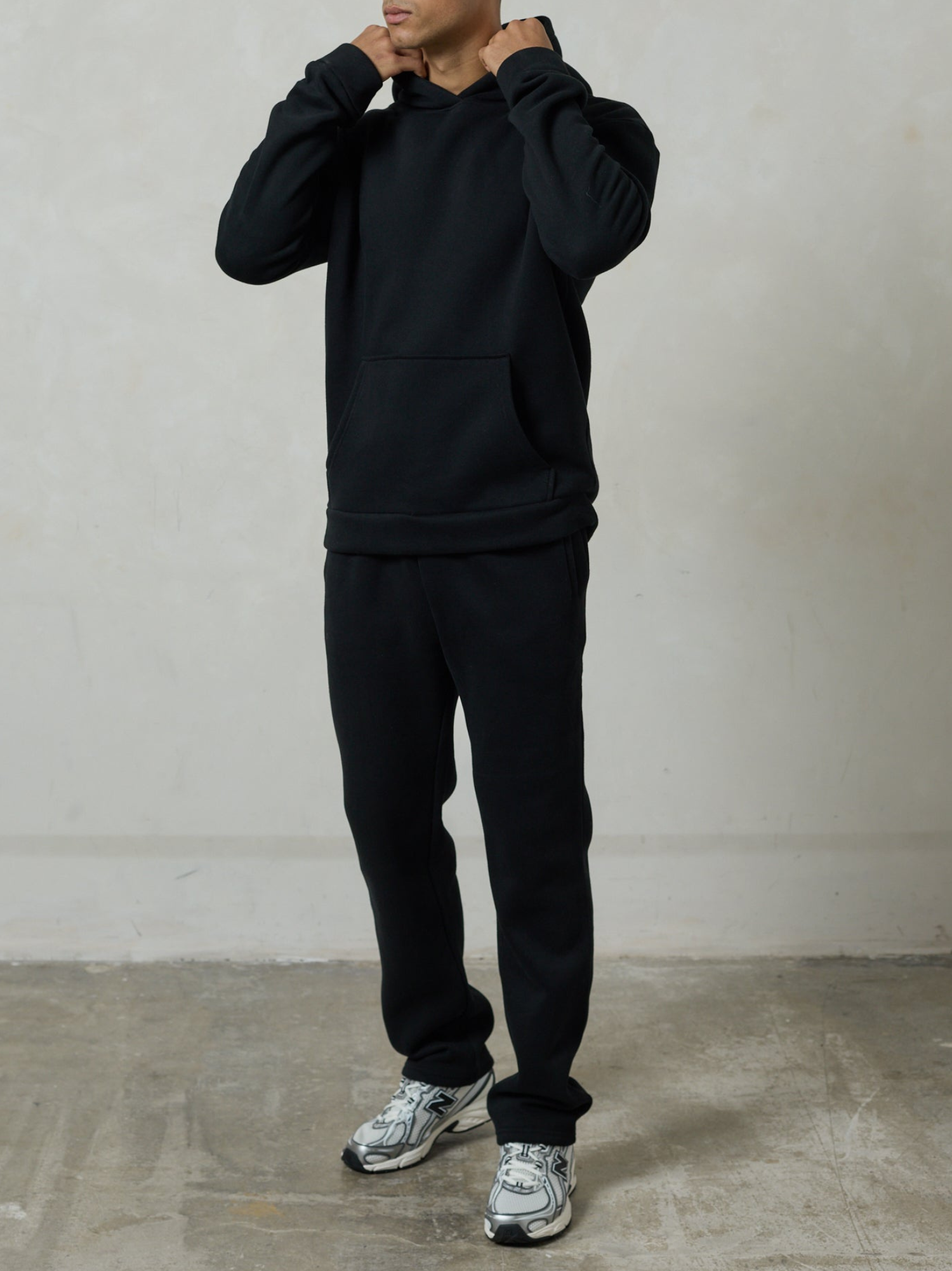 Straight Leg Relaxed Fit Tracksuit