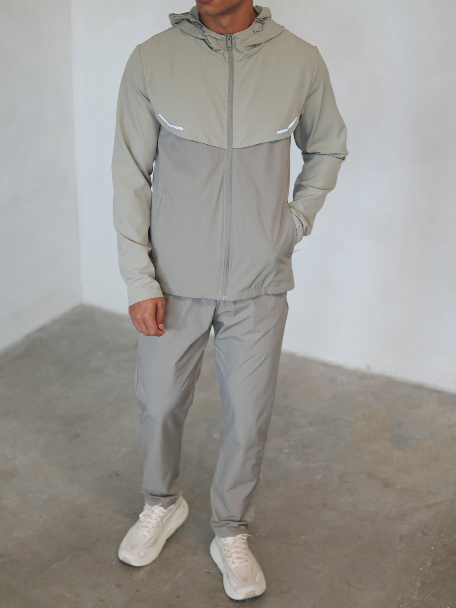 Active Windbreaker Tracksuit