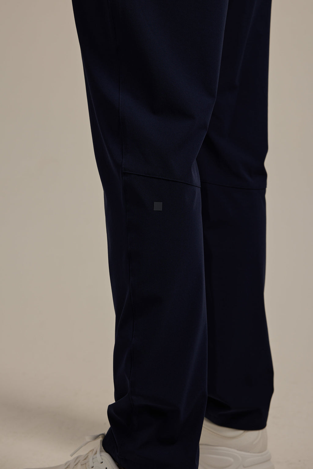 Day2Day Technical Straight Leg Pant