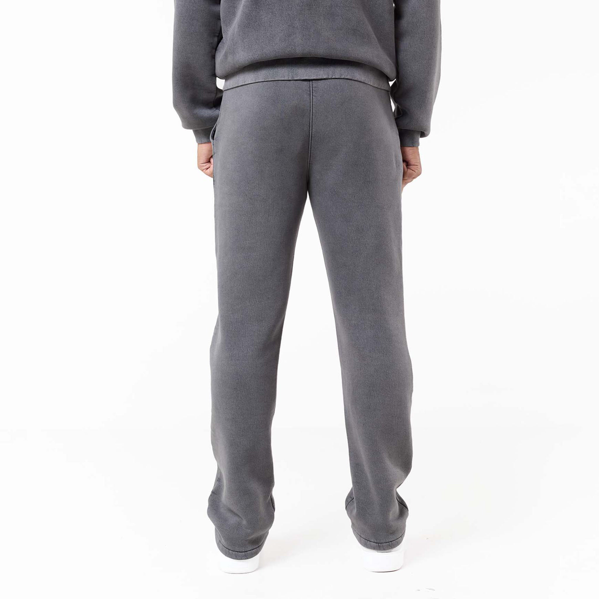 Relaxed Fit Icon Open Hem Jogger | Washed Black