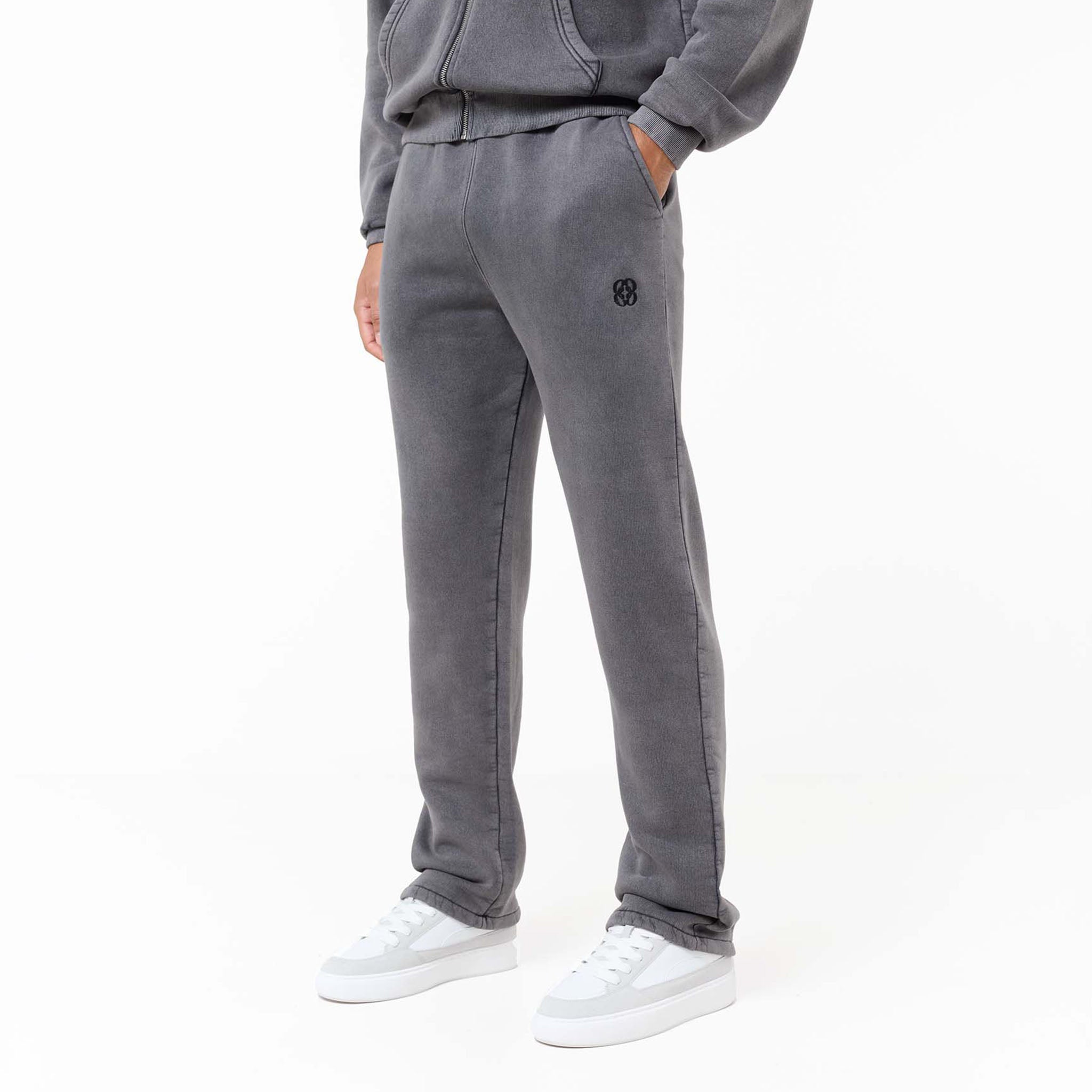 Relaxed Fit Icon Open Hem Jogger | Washed Black